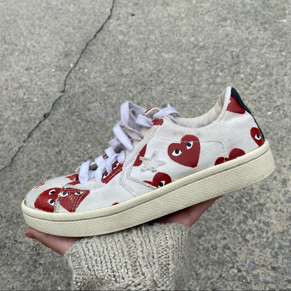 ⭐️COMME DES GARÇONS PLAY X CONVERSE PRO LEATHER⭐️